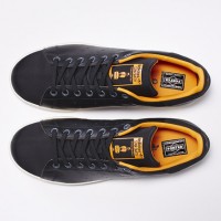 adidas Originals×PORTERのStan Smith（ブラック／1万6,000円）