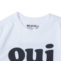 “oui”ロゴの復刻デザインTシャツ（4,500円）