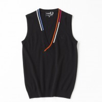 「Raf Simons×Fred Perry」の12シーズン目となるコレクションが発売