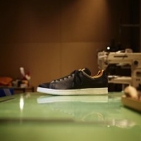 adidas Originals×PORTERのStan Smith（ブラック／1万6,000円）