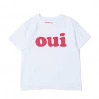 “oui”ロゴの復刻デザインTシャツ（4,500円）