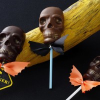 ハロウィンスカルスティック（スイート、ミルク、デンジャー 各税込648円）