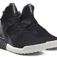 「Tubular X Premium Primeknit」（1万8,200円）