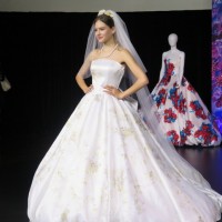 エム / ミカ ニナガワ ウエディングドレス（M / mika ninagawa Wedding Dress）が2ndコレクションを発表