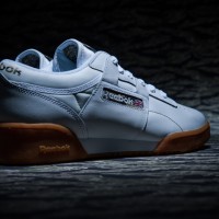 “タイガーカモ”パターンをあしらった「Classic Leather TC」（9,800円）や「Workout Lo Clean」（9,800円）も発売