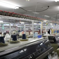 米富繊維の工場内。