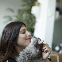 “猫だらけ”のライフスタイルマガジン『MILL』が創刊