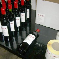 ジャスパー・モリソン＆マーク・ニューソン＆ファブリース・ドメルクが手掛ける、ボルドーのワインメーカー「Ormiale」