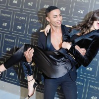 H&Mとバルマンによるコラボレーションコレクション「Balmain × H&M」のショーがニューヨークのウォール街で開催