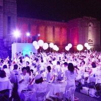 ドレスコードは“白”、日本初上陸のディナーパーティ「ディネ・アン・ブラン（Diner en Blanc）」