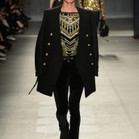 H&Mとバルマンによるコラボレーションコレクション「Balmain × H&M」のショーがニューヨークのウォール街で開催