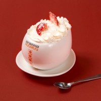 「ストロベリーチーズケー キ ホットチョコレート」（600円）