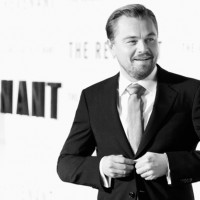 映画『The Revenant』のワールドプレミアでレオナルド・ディカプリオがジョルジオ アルマーニを着用