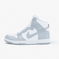 NIKE DUNK HI LUX / SACAI 2万2,000円