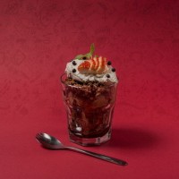 「Gloriousチョコレートサンデー」（870円）