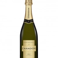 MHDモエヘネシーディアジオが桜の名所を「CHANDON ロゼ」を片手にめぐる「お花見 CHANDON 2016」を開催