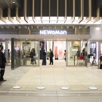 3月25日オープンした新宿新南口に開業する商業施設・ニュウマン（NEWoMan）