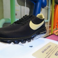 「ナイキ エア マックス 95 H iD（AIR MAX 95 H iD）」（2万5,000円）