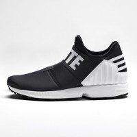 ZX FLUX PLUS 1万5,000円 BLACK