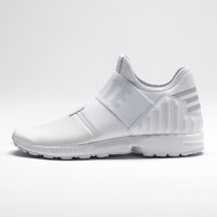 ZX FLUX PLUS 1万5,000円 WHITE