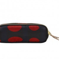 「W ZIP POUCH S - PEN CASE」（2万1,000円）