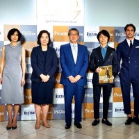 （左から）Precious編集長 高橋木綿子、Precious専属モデル 高橋里奈、小学館取締役 女性誌編集局担当 藤田基予、三越伊勢丹ホールディングス 代表取締役社長執行役員 大西洋、MEN's Precious編集長 鈴木深、MEN's Preciousモデル Cuba、三越伊勢丹ホールディングス 常務執行役員 伊勢丹新宿店本店長 鷹野正明