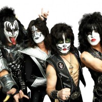 KISS オフィシャルアーティスト写真