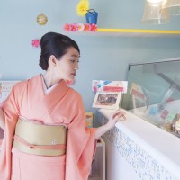 優しい光が差し込むImenaの店内