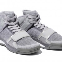 「adidas by Stella McCartney STU スタジオVIBE」（2万5,000円）