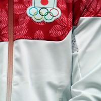 アシックス、リオ五輪の日本選手団公式ウエアを発表。胸に桜満開！