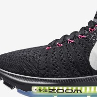 「ナイキ ズーム オールアウト フライニット（Nike Zoom All Out Flyknit）」（2万2,000円）