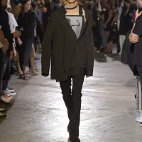 PITTI UOMO 90で発表されたラフ・シモンズ（RAF SIMONS）の17SSメンズコレクション