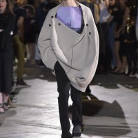 PITTI UOMO 90で発表されたラフ・シモンズ（RAF SIMONS）の17SSメンズコレクション