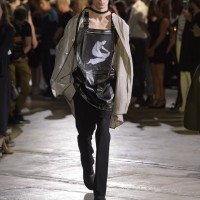 PITTI UOMO 90で発表されたラフ・シモンズ（RAF SIMONS）の17SSメンズコレクション