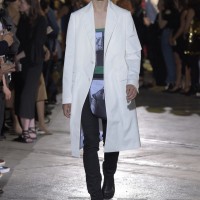 PITTI UOMO 90で発表されたラフ・シモンズ（RAF SIMONS）の17SSメンズコレクション