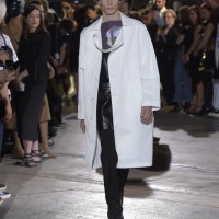 PITTI UOMO 90で発表されたラフ・シモンズ（RAF SIMONS）の17SSメンズコレクション