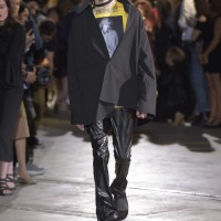 PITTI UOMO 90で発表されたラフ・シモンズ（RAF SIMONS）の17SSメンズコレクション