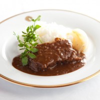 「和牛三枚肉のプレミアムカリーライス」（5,000円）