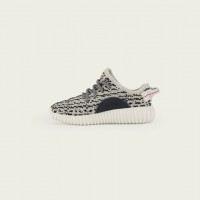 YEEZY BOOST 350 INFANT タートルダヴカラー（1万8,000円）