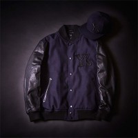 「Y’s x New Era（R） Stadium Jacket」（7万8,000円）と「Y’s x New Era（R） 9FIFTY Original Fit A-Frame」（9,000円）