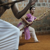 Silent understanding 人物名： Sherif Khan Gurukkal and Monika Peconek （インドの武術「カラリパヤット」の師弟） 撮影地： インド 2012