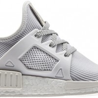 「エヌ エム ディー エックス アール ワン ウィメンズ（NMD_XR1 W）」（1万7,990円）