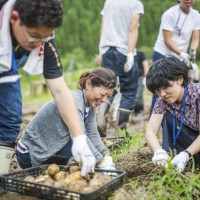 青山ファーマーズマーケットの新拠点である石川県小松市のTAKIGAHARA FARMにて「滝ヶ原フェスティバル －クラフト ＆ クラフトフード－」が初開催