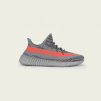 「YEEZY BOOST 350 V2」（2万8,000円）