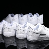 「NIKE AIR FORCE 1’07」（1万2,000円）