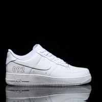 「NIKE AIR FORCE 1’07」（1万2,000円）