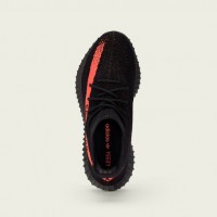 「YEEZY BOOST 350 V2」（2万8,000円）