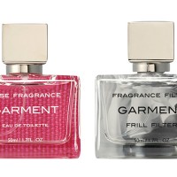 左から)ベースフレグランス マゼンタ 50mL 1万2,800円 × フレグランスフィルター フリルフィルター 50mL 8,800円／ガーメント ※11月22日イセタン サロン ド パルファン＆伊勢丹オンラインストア限定発売