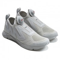 「Vetements × Reebok Pump Supreme」DSMG限定カラー（4万9,000円）／Vetements × Reebok