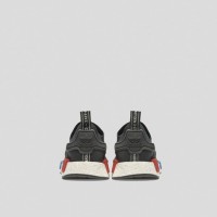 「NMD_R1 OG」（2万3,300円）を